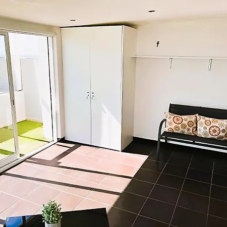 Apartment Flat 3 Bedrooms *