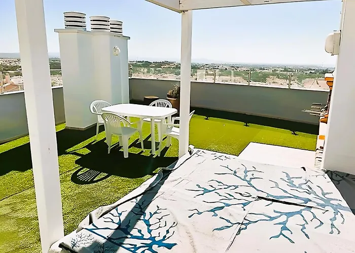 アパート Flat 3 Bedrooms *