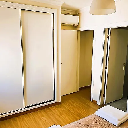 Flat 3 Bedrooms Apartament