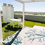 Apartment Flat 3 Bedrooms *
